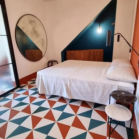 Super Giù - Rooftop Skyline Hébergement de vacances *